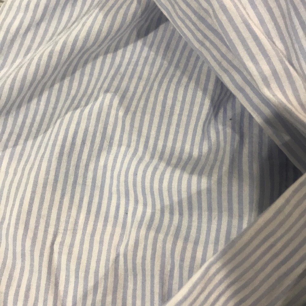 Button down - Picture 2 of 2